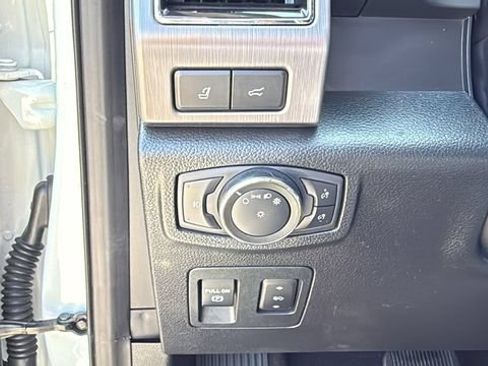 Used 2020 Ford Expedition Platinum RWD image 27
