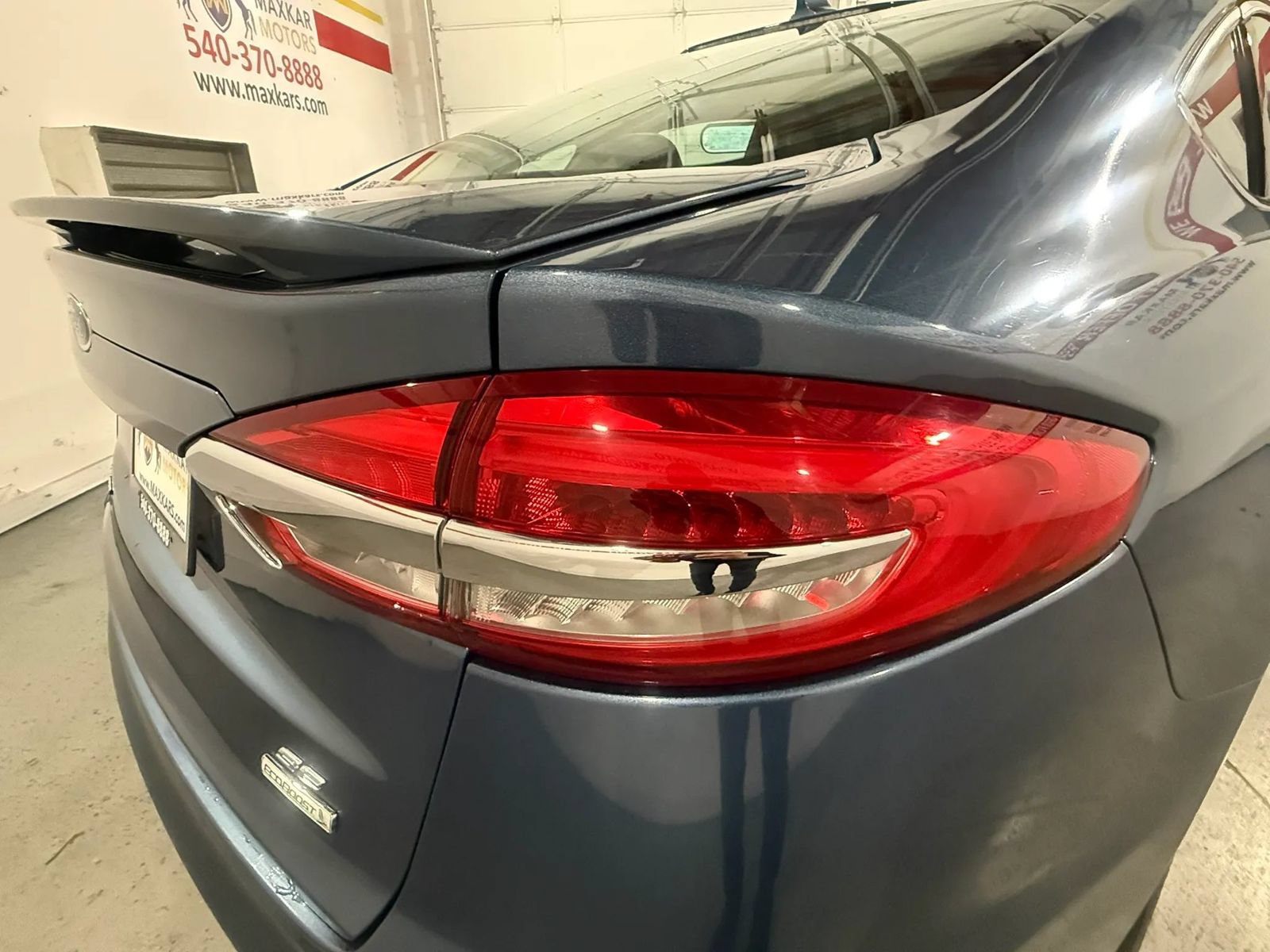 Used 2019 Ford Fusion SE w/ Equipment Group 151A FWD image 19