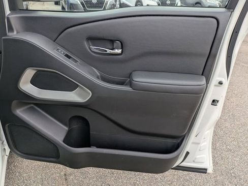 Used 2023 Nissan Frontier SV w/ Tow Package image 35