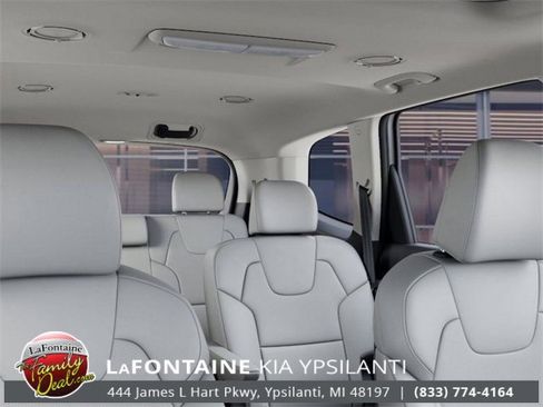 New 2025 Kia Telluride S image 40