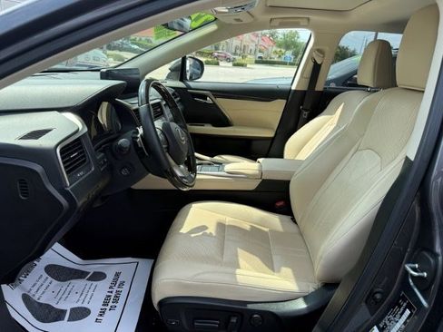 Used 2022 Lexus RX 350L Luxury w/ Accessory Package (Z1) FWD image 11