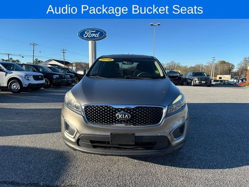 Used 2016 Kia Sorento L image 8