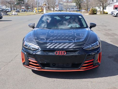 Used 2023 Audi RS e-tron GT image 2