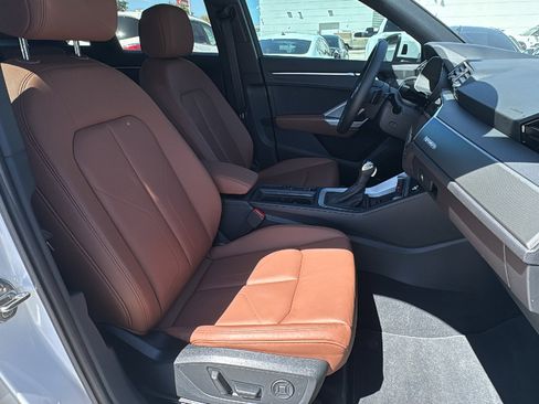 Used 2025 Audi Q3 2.0T Premium Plus w/ Premium Plus Package image 32