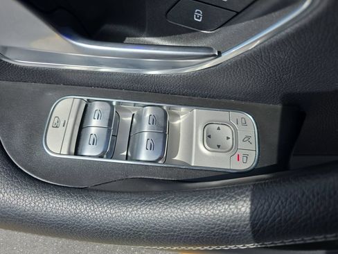 Used 2024 Mercedes-Benz GLE 450 4MATIC image 27