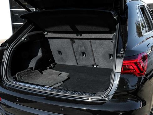 Used 2020 Audi Q3 2.0T Premium image 57