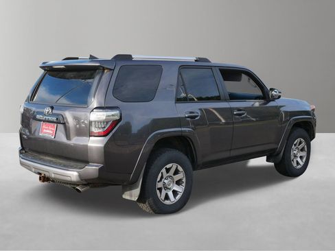Used 2016 Toyota 4Runner 4WD image 4