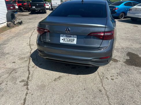 Used 2023 Volkswagen Jetta SE FWD image 6