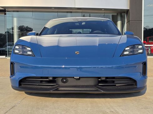New 2025 Porsche Taycan image 10