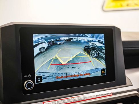 Used 2025 Toyota 4Runner SR5 image 24