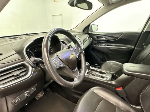Certified 2018 Chevrolet Equinox Premier image 4