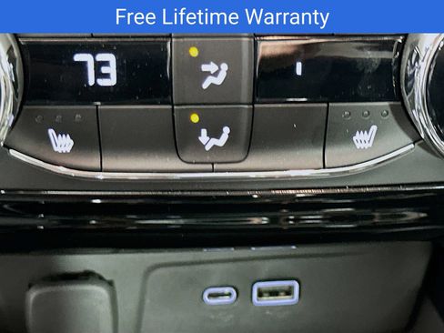 New 2025 Chevrolet Trax LT w/ Driver Confidence Package FWD image 20