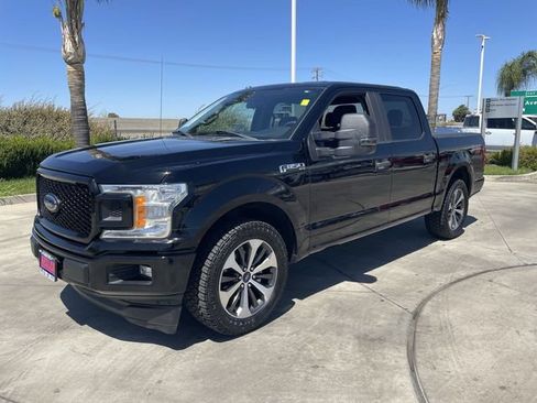 Used 2018 Ford F150 XL w/ Equipment Group 101A Mid RWD image 1