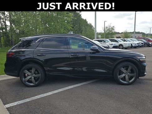 Used 2024 Genesis GV70 2.5T w/ Sport Prestige Package AWD/4WD image 3