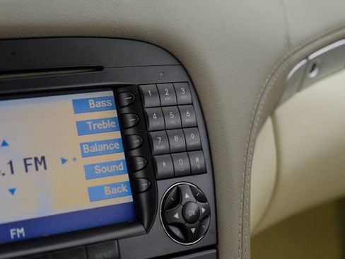 Used 2008 Mercedes-Benz SL 550 image 23