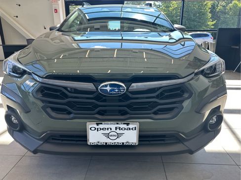 Used 2024 Subaru Crosstrek 2.5i Limited AWD/4WD image 24