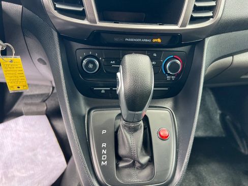 Used 2020 Ford Transit Connect XL FWD image 20