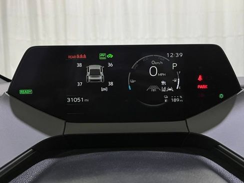 Used 2023 Toyota Prius Prime Premium FWD image 16