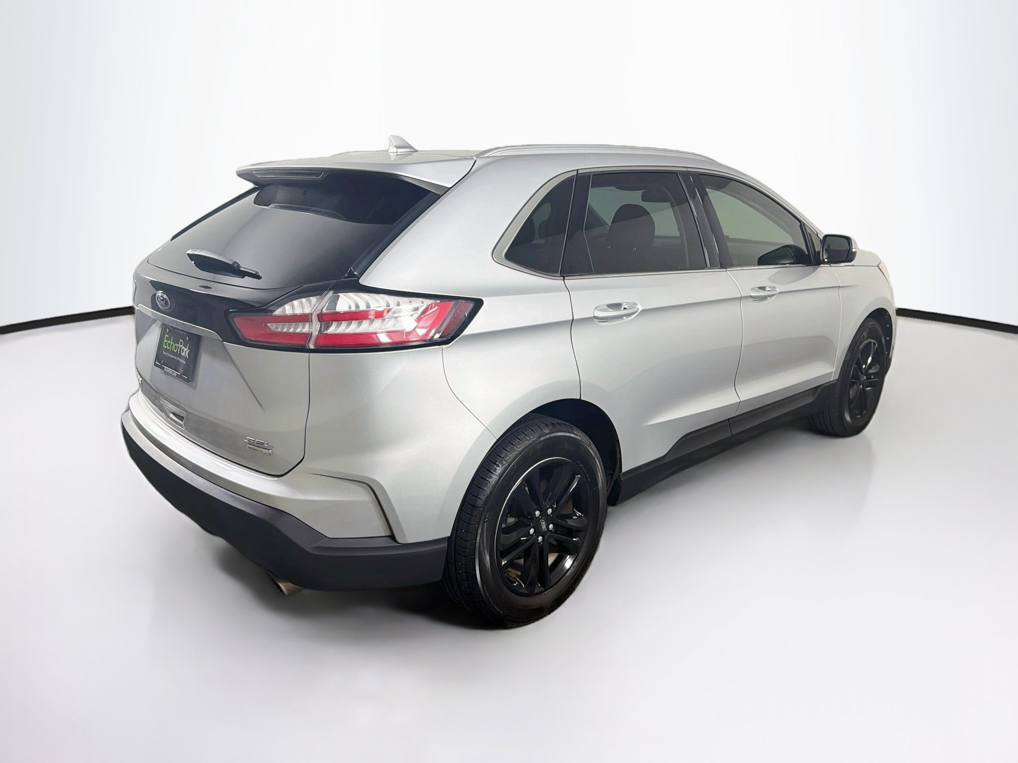 Used 2019 Ford Edge SEL w/ Equipment Group 201A FWD image 9
