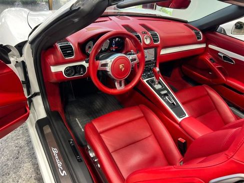 Used 2013 Porsche Boxster S RWD image 4