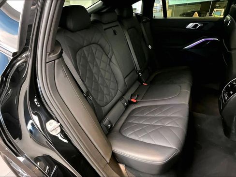 Used 2025 BMW X6 xDrive40i image 19