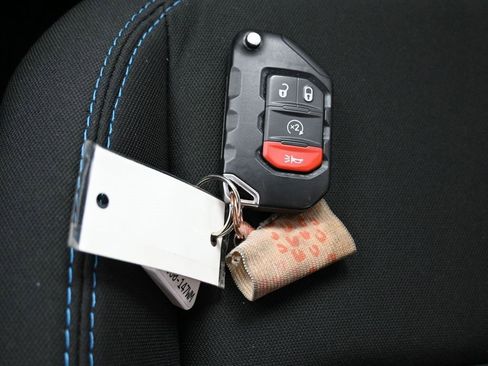 Used 2021 Jeep Wrangler Unlimited Rubicon 4xe w/ Steel Bumper Group image 29