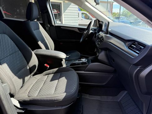 Used 2023 Ford Escape Active AWD/4WD image 31