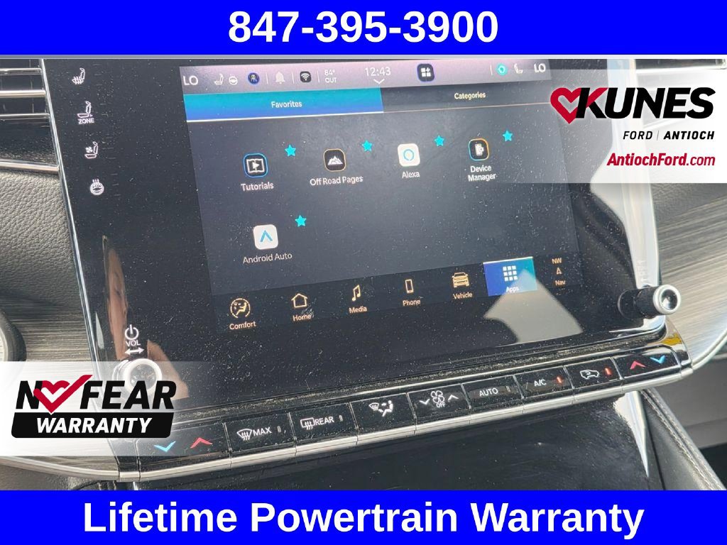 Used 2024 Jeep Wagoneer L Series II AWD/4WD image 64