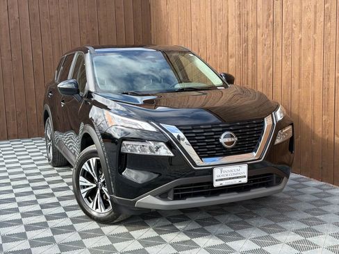 Used 2023 Nissan Rogue SV image 9