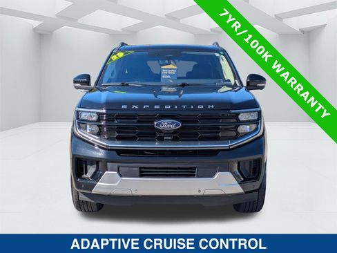 Certified 2025 Ford Expedition Max Platinum image 8