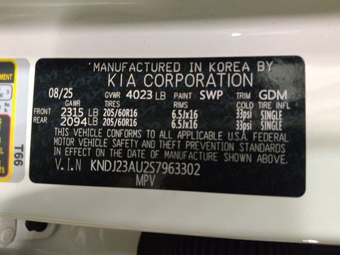 Used 2025 Kia Soul LX w/ LX Technology Package image 33