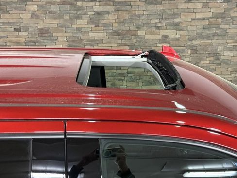 Used 2022 Chevrolet Silverado 1500 LTZ image 2