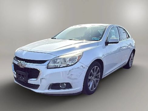 Used 2014 Chevrolet Malibu LT FWD image 1