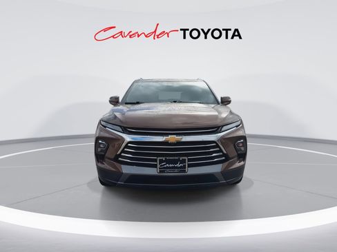 Used 2023 Chevrolet Blazer Premier w/ Driver Confidence II Package AWD/4WD image 3