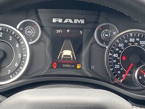 Used 2025 RAM 1500 Big Horn AWD/4WD image 9