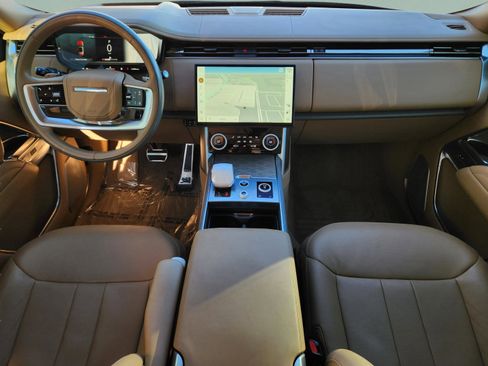 Certified 2023 Land Rover Range Rover SV AWD/4WD image 22