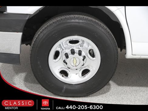Used 2024 Chevrolet Express 2500 w/ Driver Convenience Package image 20