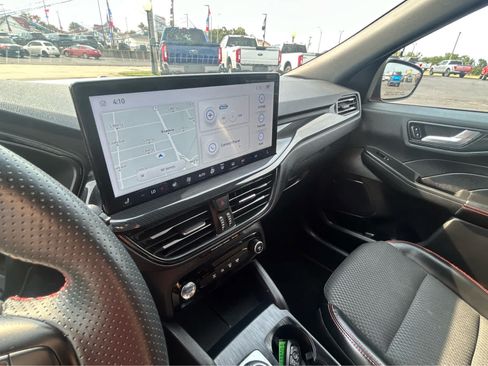 Used 2023 Ford Escape ST-Line w/ Tech Pack #1 AWD/4WD image 24