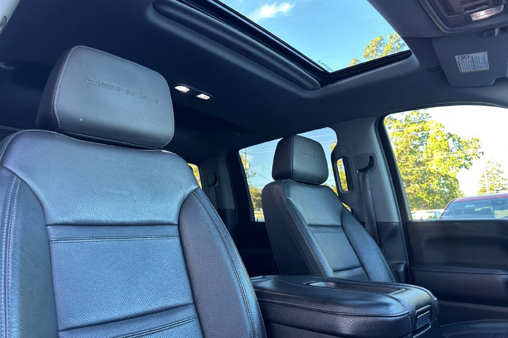 Used 2020 GMC Sierra 2500 Denali w/ Denali Ultimate Package AWD/4WD image 18