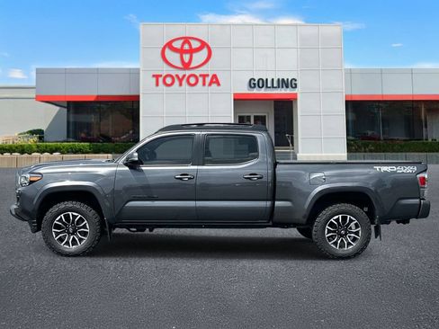 Used 2022 Toyota Tacoma TRD Sport w/ TRD Premium Sport Package AWD/4WD image 2