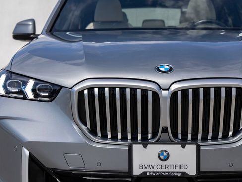 Certified 2024 BMW X5 sDrive40i w/ Premium Package RWD image 9