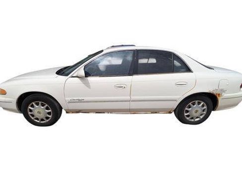 Used 2001 Buick Century Custom w/ Premium Pkg FWD image 2