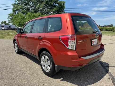 Used 2011 Subaru Forester 2.5X AWD/4WD image 7