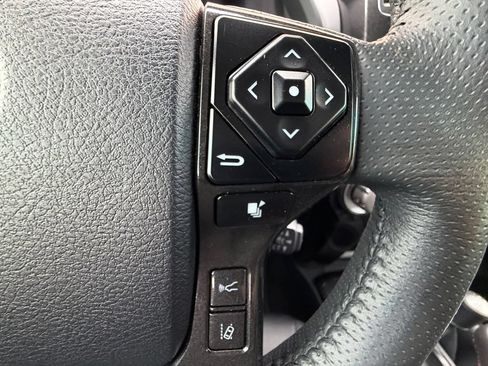 Used 2021 Toyota 4Runner TRD Off-Road Premium w/ Moonroof Package AWD/4WD image 24