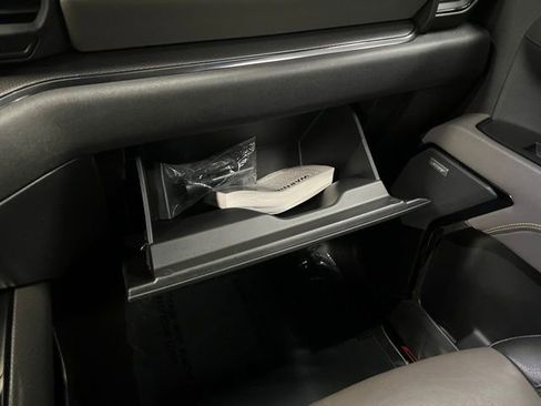 Used 2022 Chevrolet Silverado 1500 ZR2 w/ Technology Package image 41