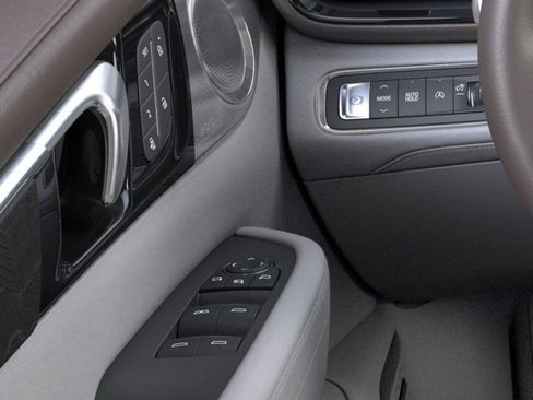 New 2026 Buick Enclave Avenir w/ Super Cruise Package FWD image 22