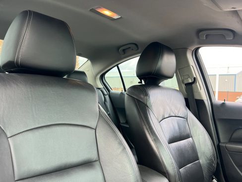 Used 2013 Chevrolet Cruze LT image 13