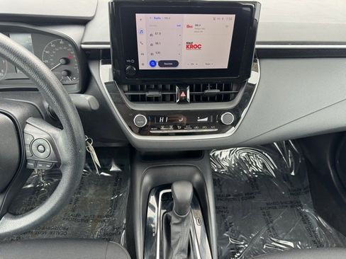 Certified 2023 Toyota Corolla LE image 2