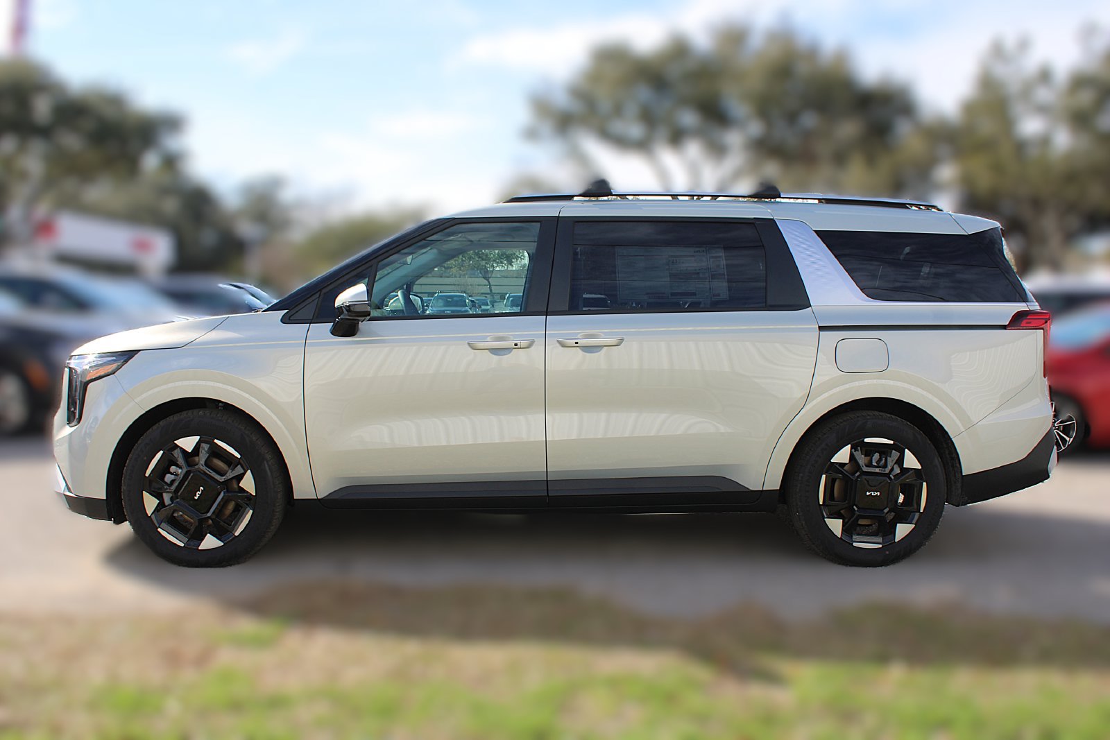 New 2026 Kia Carnival EX FWD image 17