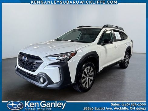 Used 2024 Subaru Outback Premium AWD/4WD image 1